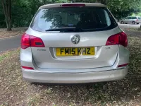 2015 Vauxhall Astra thumbnail 21